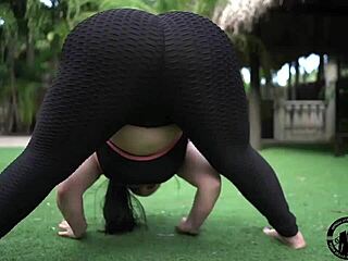 Group sex party turns into a hot blowjob action