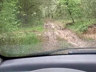 Amateur Lymia gives a blowjob to the lucky driver