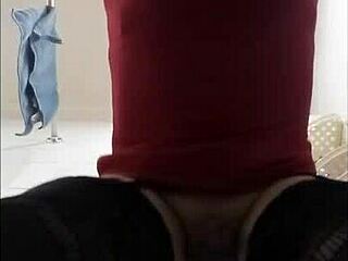 Linda, that Colombian ladyboy in red dress, shoving dildo deep into her ass – what a sexy sight!