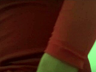 Linda, that Colombian ladyboy in red dress, shoving dildo deep into her ass – what a sexy sight!