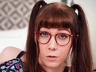 Sophia's return: Shemale masturbates with toys