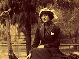 can you handle this vintage hairy pussy bent over for doggystyle outdoors in retro style?