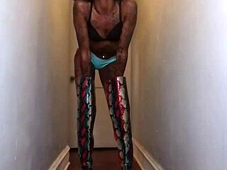 Worship This Ass And Stroke!