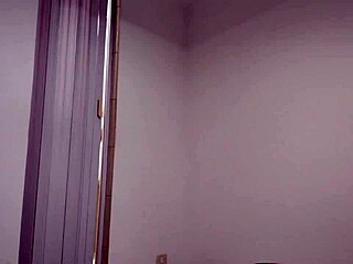 Fodendo a sexy secretária no escritório