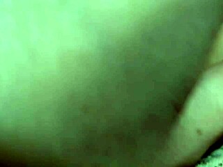 想着塞30-40厘米巨根，会塞得进吗？