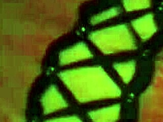 火辣拉丁人妻激情自慰手指玩得超猛