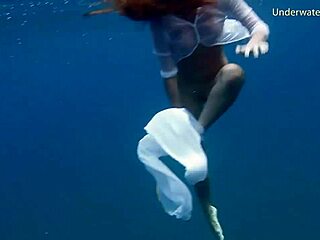 Tenerife Babe Swims Naked Underwater