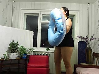 Milf looner inflates beach circle with big black cock fetish