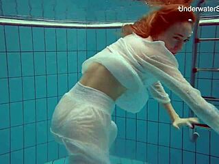 Hey, wanna see Diana's big ass and juicy tits?