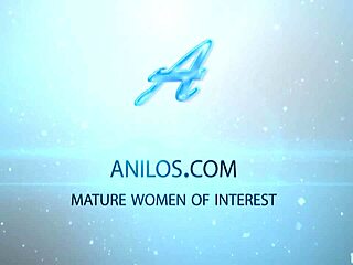 i watch my cock fuckin that mature twat and her big pantoons rough