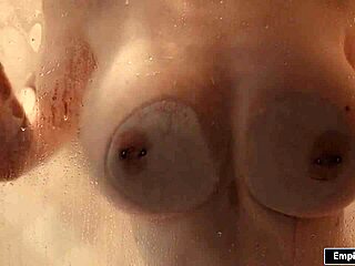 Guy fucks his big tits girlfriend in shower