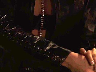 Busty MILF gets off with a dildo