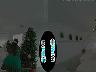 Vina Sky说：圣诞礼物就是VR硬核POV口交内射