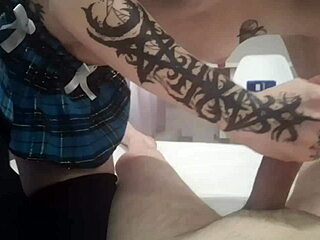 Lara La Colegiala Fucks Older Man in Hotel Room