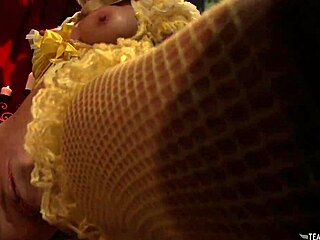 Naughty Blonde Chick Loves Fucking