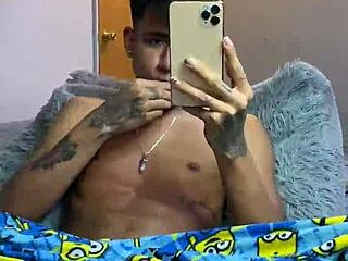 joven dotado fucks hard with big cock and cums a lot