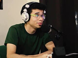 Thirsty Succubus Drinks Semen in Hentai Reaction!