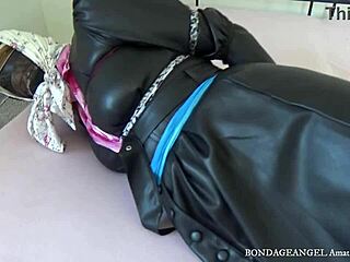 MILF Scarf Bondage Video with Ass Fetish and Blindfolded Sex