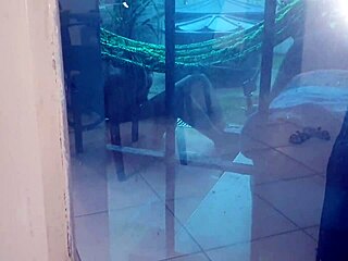 Filmei Meu Vizinho Corno Gostando De Ver Sua Mulher Sendo Arrombada Pelos Maiores Penis Do Bairro - El Toro De Oro