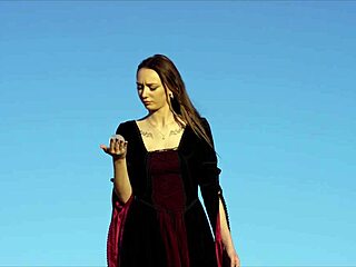 Sexy Persian Girl in Fantasy Costume