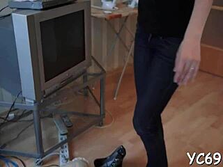 Gal in Nylons Goes Hardcore Fucking and Sucking