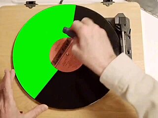 Mi Novio Se Monta Y Me Saca La Leche