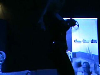 I watched pornstars perform a hot striptease mix at firenzesex 2016 in public