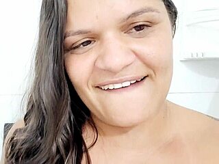 Paty和已婚男真实分享湿漉漉欲望