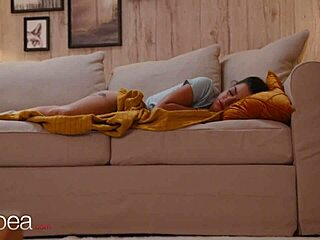 Hey, wanna see hot latina andrea lapiedra and redhead kaira love vibe to orgasm in steamy lesbian play?