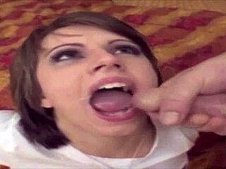 Lexi Belle主演爆炸性面部射精合集视频