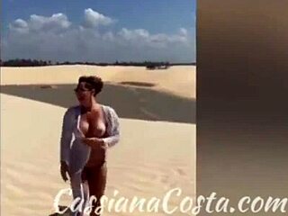 ninfetinha wants to suck cock and fuck doggy style