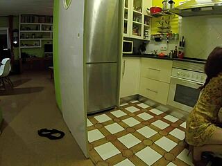 I catch my twin banging a Tinder stranger while spying.