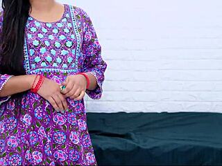 Indian Amateur Chachi Bent Over For Doggy Fucking!