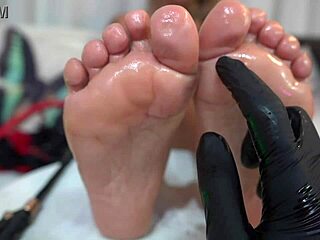 Cipriani's foot fetish master class with sexy latina Hanna Jhones