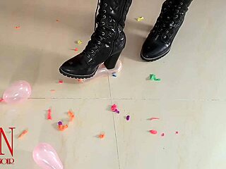 i love when small balloons pops under my high heels boots, it's so fun