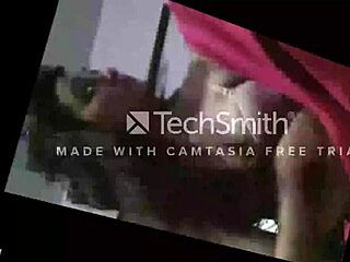 Indian Girl Pinky Sharma Poses In Hot Selfie