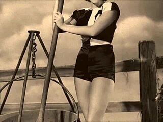 i love this vintage halloween vibe so much, found some cool retro stuff to share with you all