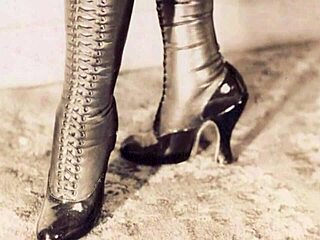 I discovered flirtatious grannies in Dark Lantern's vintage confessions