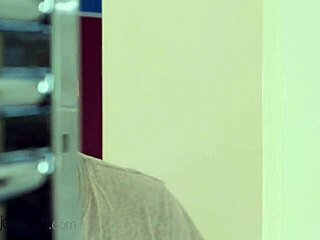 Julia Parker receives deepthroat facial before passionate lovemaking