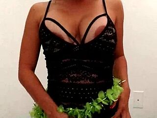 Xania Lombar Cums On Master Cock