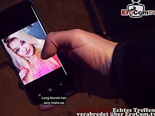 Deutsche Blondine Mit Brille Und In Nylons Auf Der Straße ABGESCHLEPPT