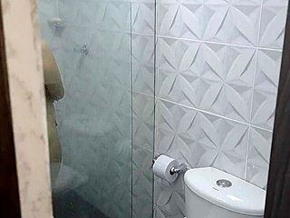 Blonde teen interrupts shower to suck stepsister's dick in homemade blowjob