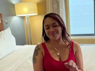 Pinay Babe Moans During Pounding?