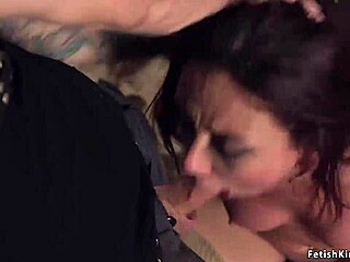 屁塞奴隶被勒脖大屌捅捆绑play