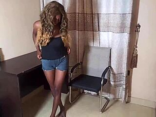 i’m 24yr cynthia, fingering myself at porn casting