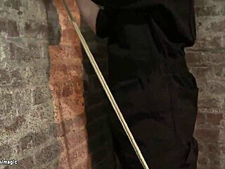 脸蒙丝袜绑住变态丝袜プレイ