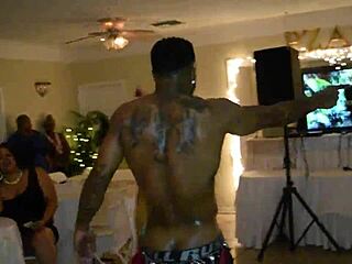 You Like Pretty Boy Strippers