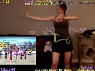 alinity's sexy dance with her ass and tits