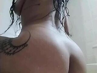 colombian milf got horny while showering with a dildo.