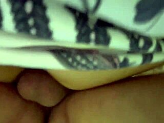 Le Bajé La Pijama A La Novia De Mi Vecino En La Noche De Películas Y Le Metí Todo Mi Pollón